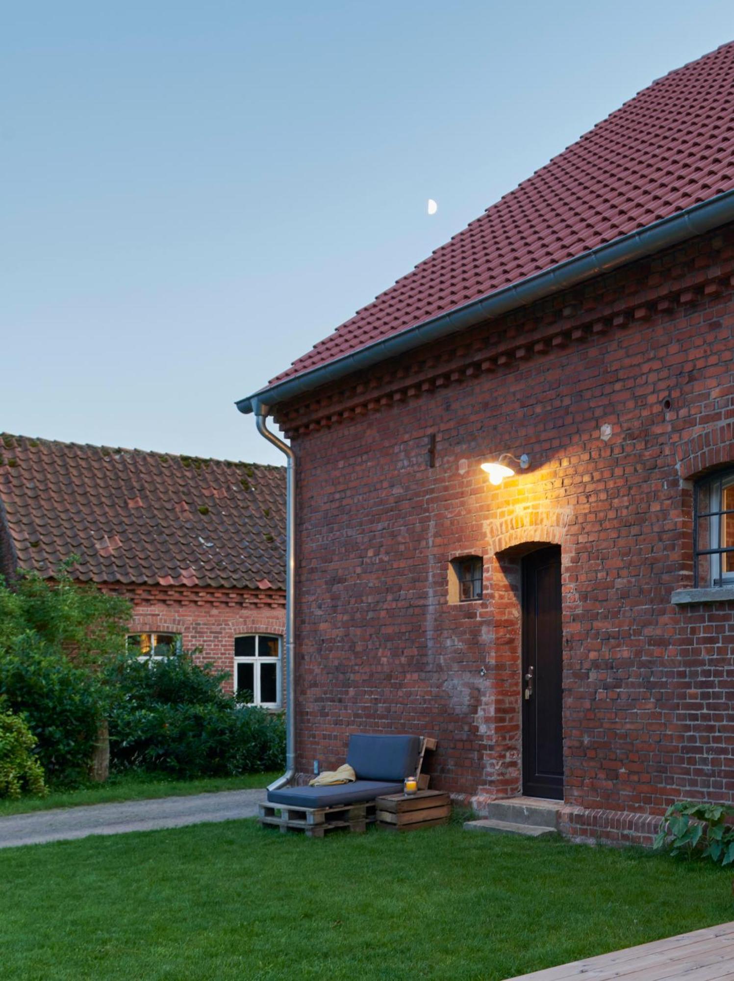 Re~Barn - Modern Country Stay Essel Room photo
